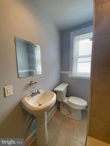 6158 LEBANON AVE, Philadelphia, PA 19151