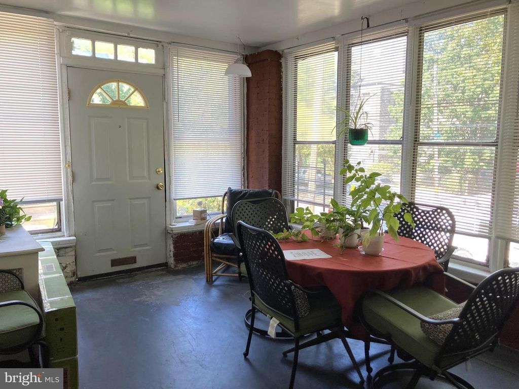 6158 LEBANON AVE, Philadelphia, PA 19151