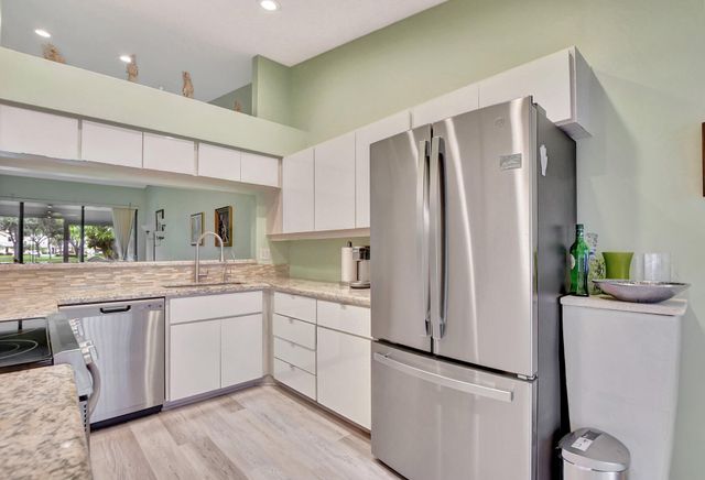 5289 Fairway Woods Drive 2913, Delray Beach, FL 33484