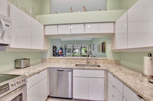 5289 Fairway Woods Drive 2913, Delray Beach, FL 33484