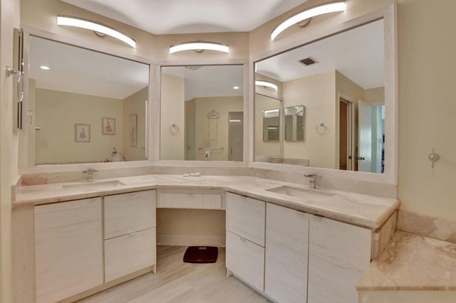 5289 Fairway Woods Drive 2913, Delray Beach, FL 33484