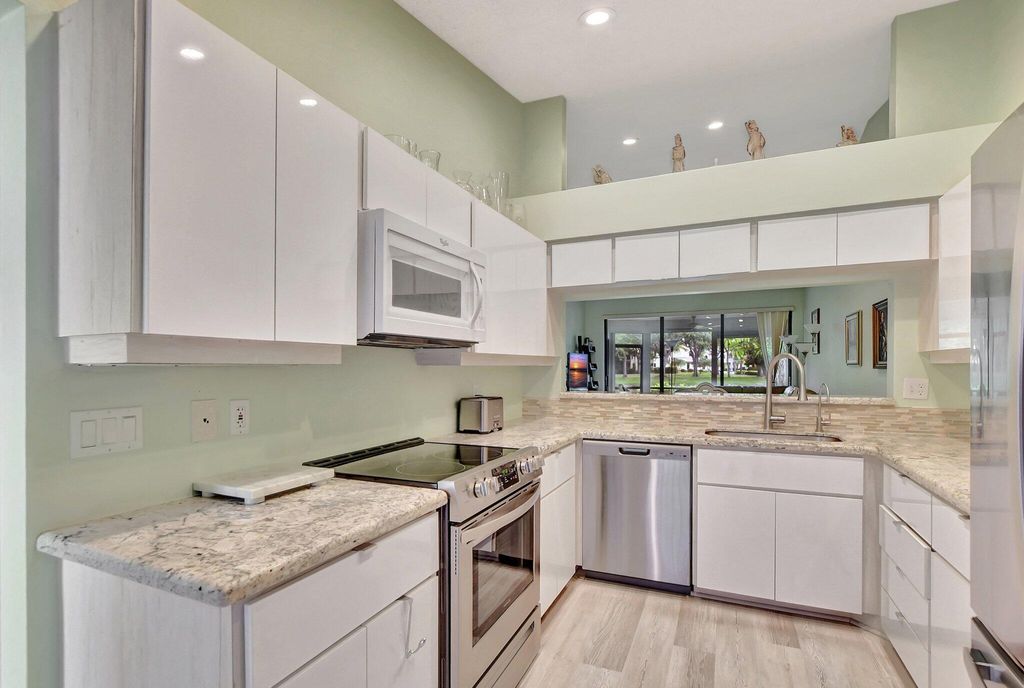 5289 Fairway Woods Drive 2913, Delray Beach, FL 33484
