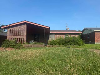 2625 LAGENA ST, Memphis, TN 38106