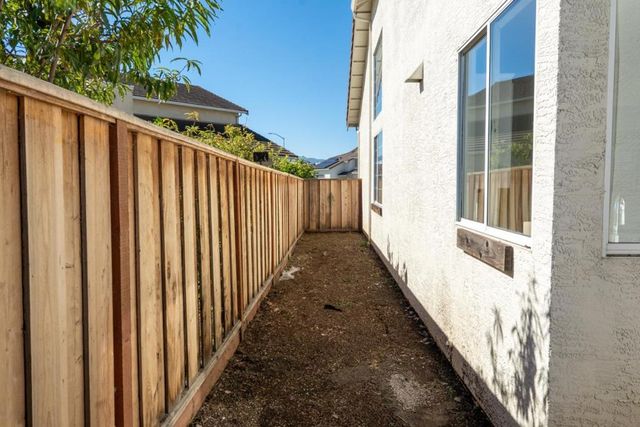 441 Adrian Court, Hollister, CA 95023