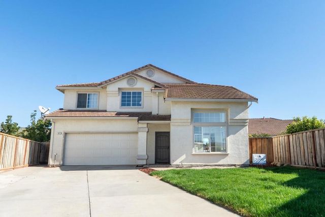 441 Adrian Court, Hollister, CA 95023