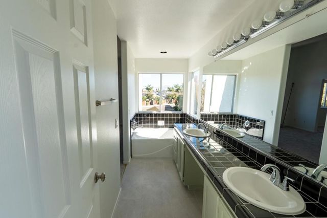 441 Adrian Court, Hollister, CA 95023