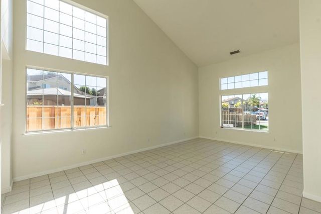 441 Adrian Court, Hollister, CA 95023