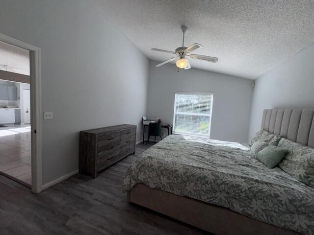 1883 Oak Berry Circle, Wellington, FL 33414