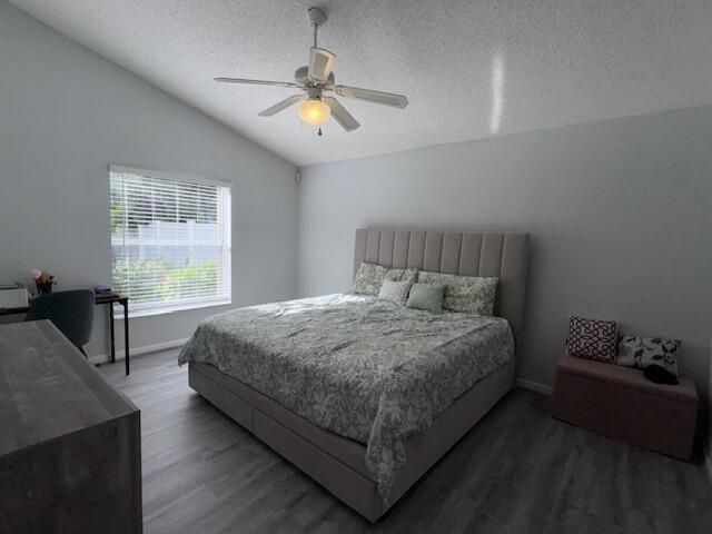 1883 Oak Berry Circle, Wellington, FL 33414