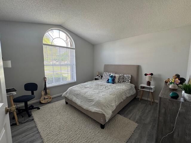 1883 Oak Berry Circle, Wellington, FL 33414