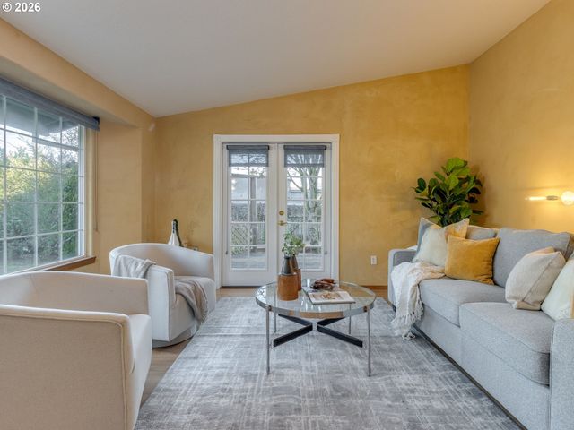 7412 N WILBUR Ave, Portland, OR 97217