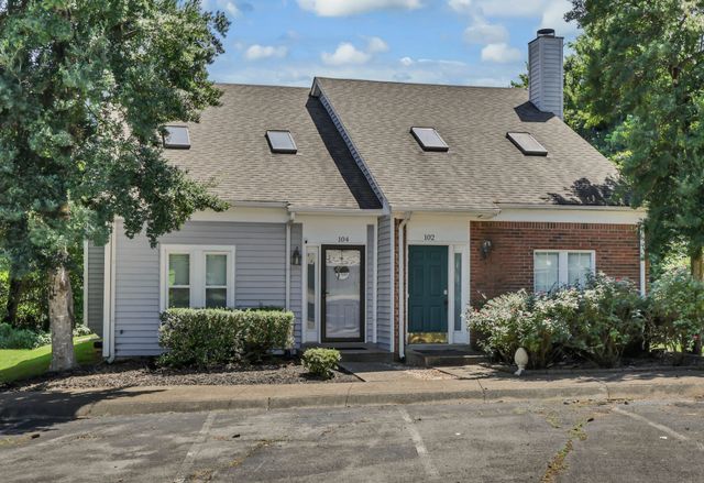 104 Carriage Pl, Clarksville, TN 37042