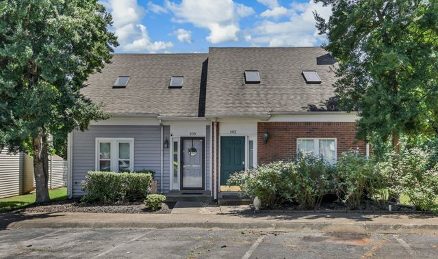 104 Carriage Pl, Clarksville, TN 37042