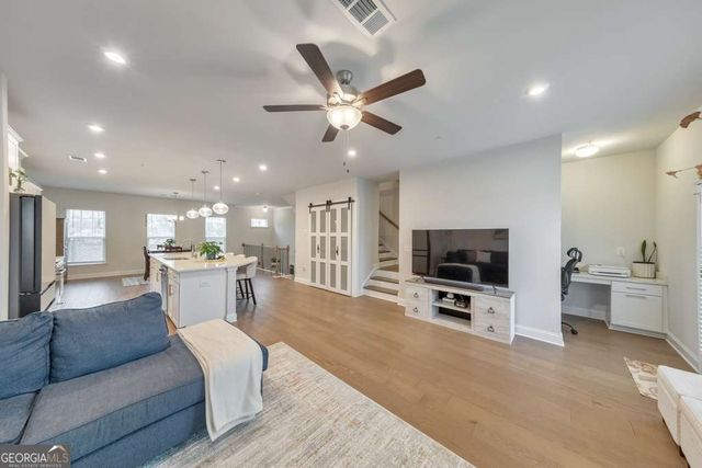 309 Hudson Way, Woodstock, GA 30189