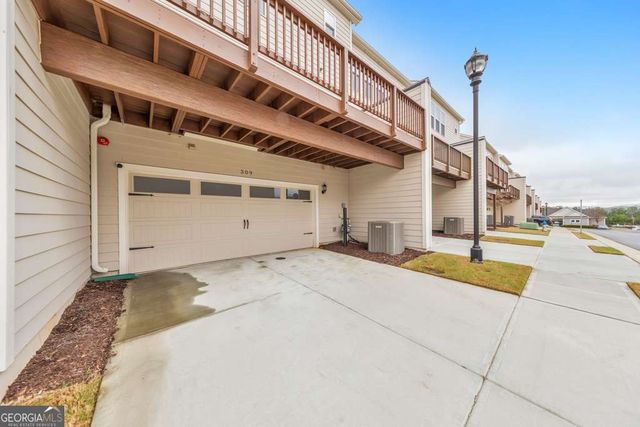 309 Hudson Way, Woodstock, GA 30189