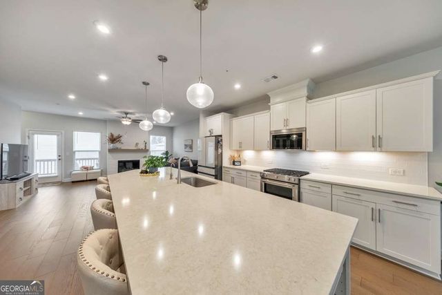 309 Hudson Way, Woodstock, GA 30189