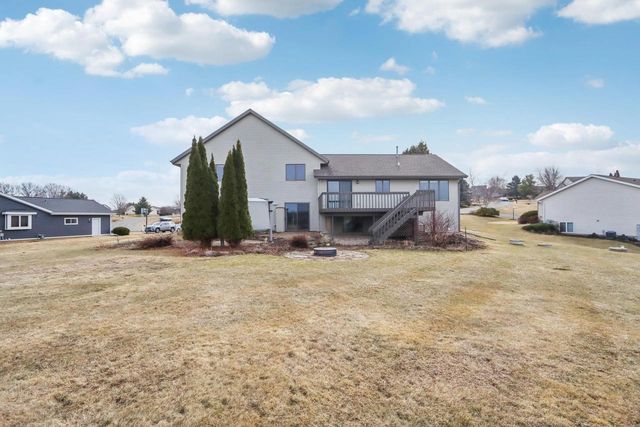 8580 Stonebrook Circle, Middleton, WI 53562