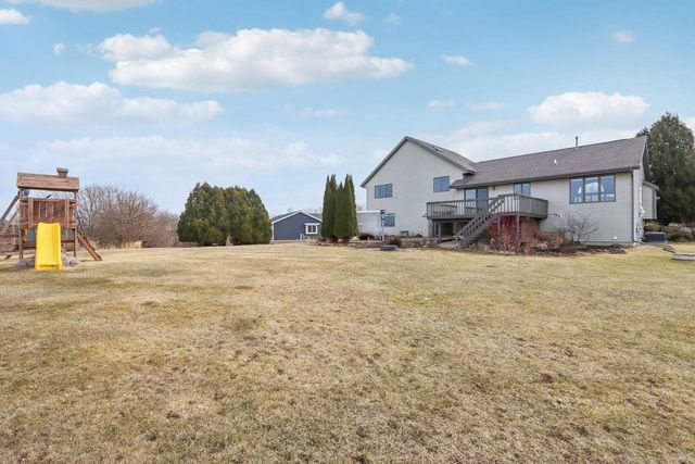8580 Stonebrook Circle, Middleton, WI 53562