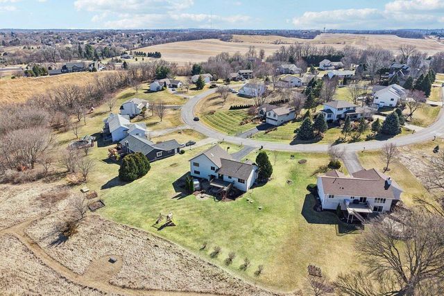 8580 Stonebrook Circle, Middleton, WI 53562