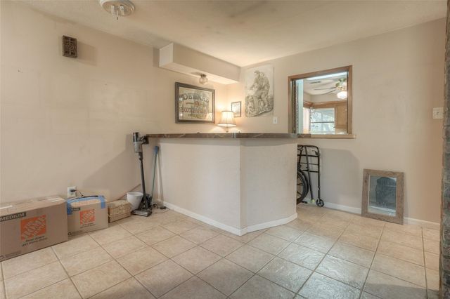 88 Wood Lodge Drive, Huntsville, TX 77320