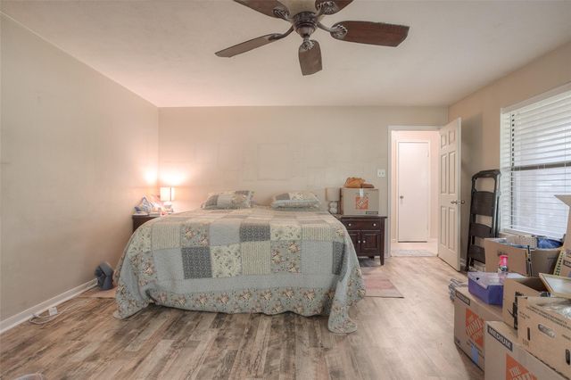 88 Wood Lodge Drive, Huntsville, TX 77320