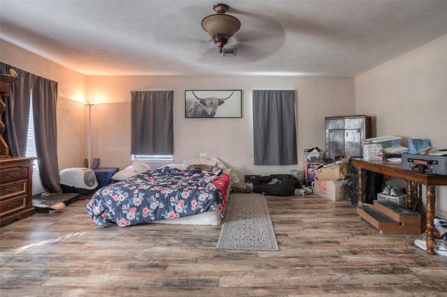 88 Wood Lodge Drive, Huntsville, TX 77320