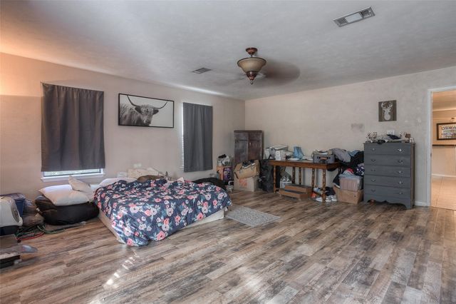 88 Wood Lodge Drive, Huntsville, TX 77320