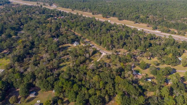 88 Wood Lodge Drive, Huntsville, TX 77320