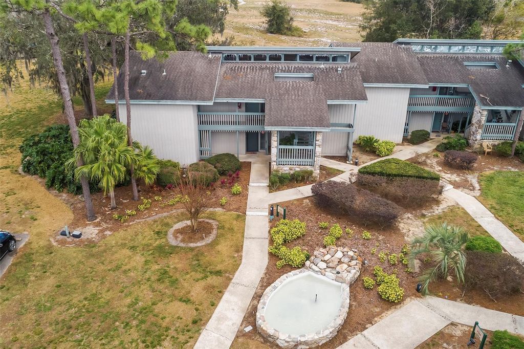 Image 3 of property listing at 2070/2071 CORNER LAKE DRIVE AB, Haines City, FL 33844