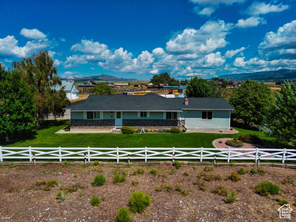 140 W 100 S, Manderfield, UT 84713