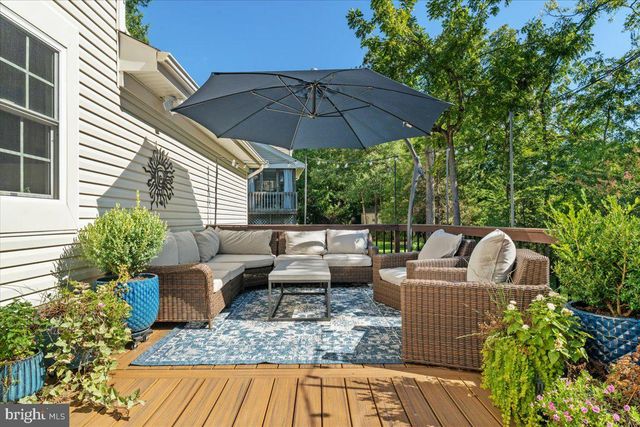 13452 LAKE SHORE DR, Herndon, VA 20171