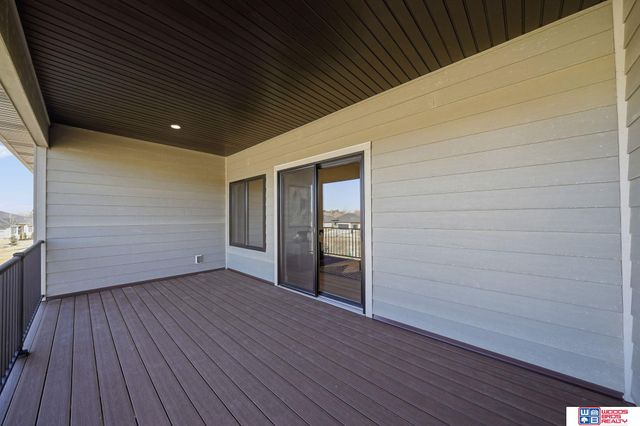 9132 Lucena Drive, Lincoln, NE 68520