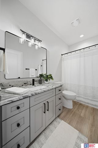 9132 Lucena Drive, Lincoln, NE 68520