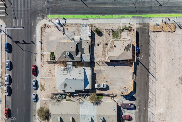 203 North 13th Street, Las Vegas, NV 89101