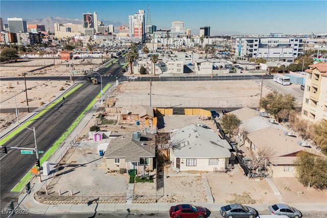 203 North 13th Street, Las Vegas, NV 89101