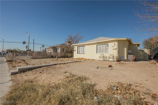 203 North 13th Street, Las Vegas, NV 89101