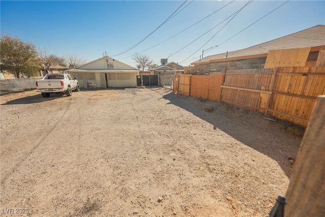 203 North 13th Street, Las Vegas, NV 89101