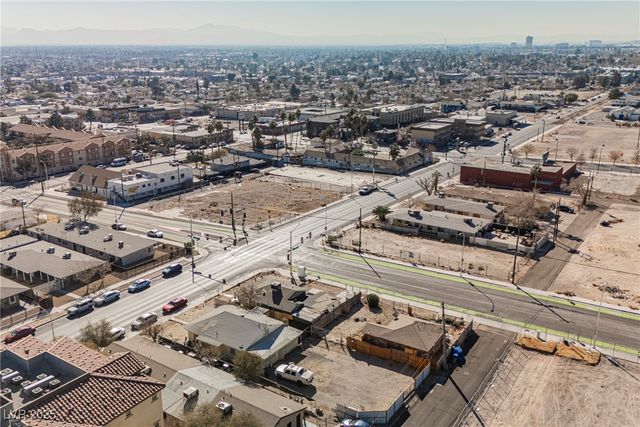 203 North 13th Street, Las Vegas, NV 89101