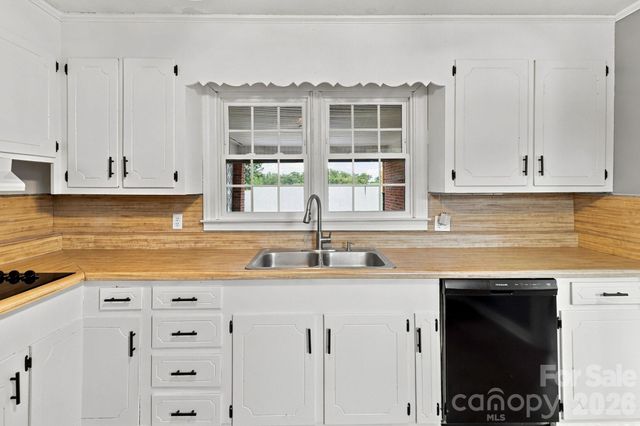 1664 Chase High Road, Forest City, NC 28043