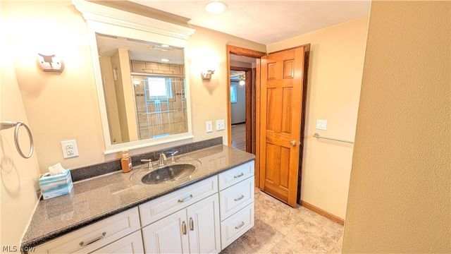 461 Sandhill Road, Marietta, OH 45750