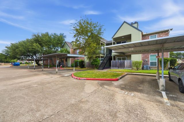 18800 Egret Bay Boulevard 300, Webster, TX 77058