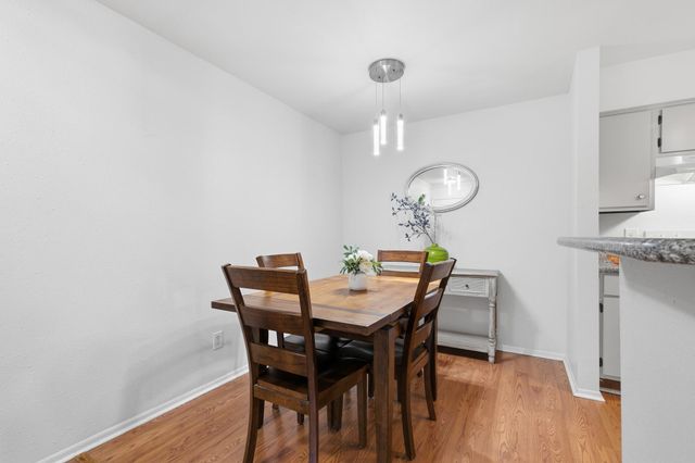18800 Egret Bay Boulevard 300, Webster, TX 77058
