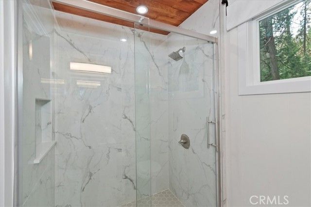 155 Birchwood, Lake Arrowhead, CA 92352