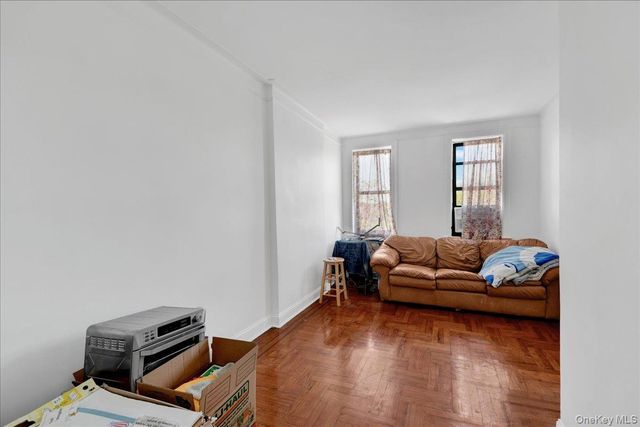 1748 Cross Bronx Expressway, Bronx, NY 10472