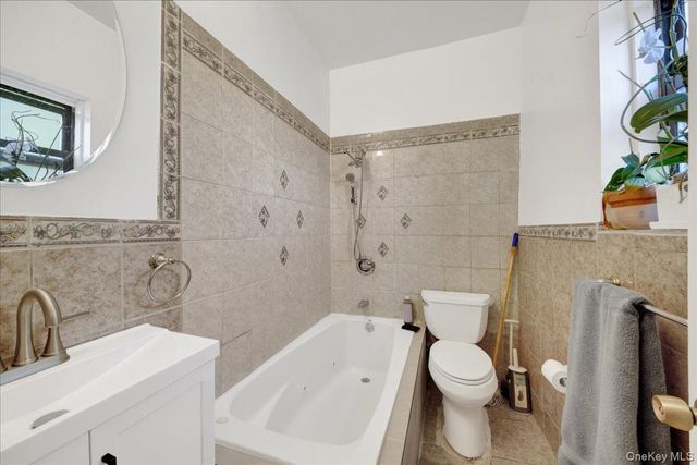1748 Cross Bronx Expressway, Bronx, NY 10472