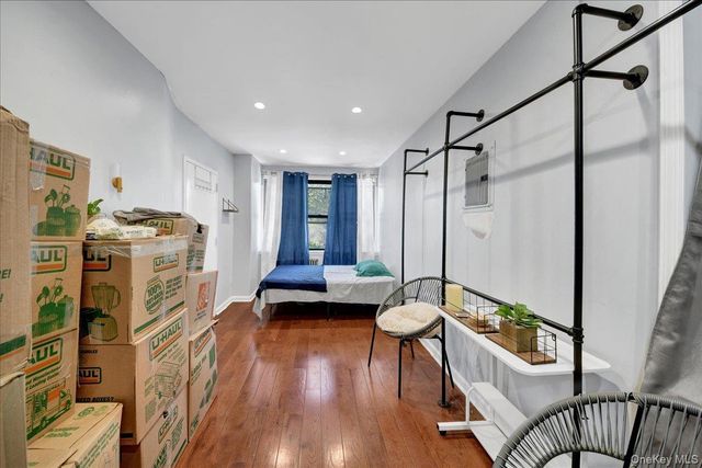 1748 Cross Bronx Expressway, Bronx, NY 10472