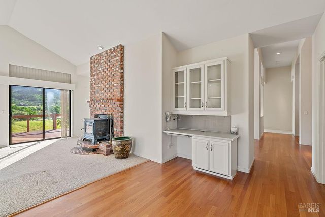 6271 Meadowstone Dr, Santa Rosa, CA 95409