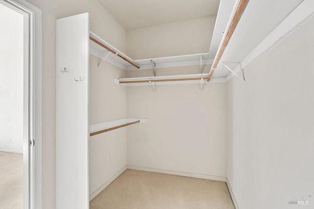 6271 Meadowstone Dr, Santa Rosa, CA 95409