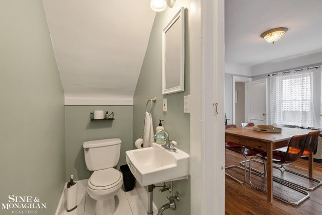 451 Saint Clair Avenue, Grosse Pointe, MI 48230