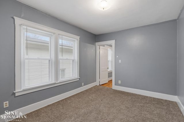 451 Saint Clair Avenue, Grosse Pointe, MI 48230